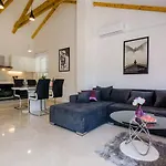 Pavle Apartmán *