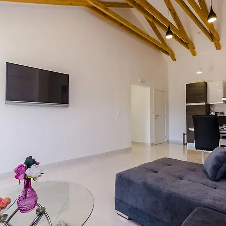 Pavle شقة دوبروفينك